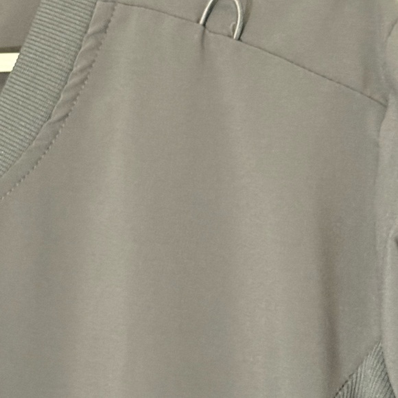 Steel color scrub/warm up Charcoal Utility Jacket - Picture 3 of 4